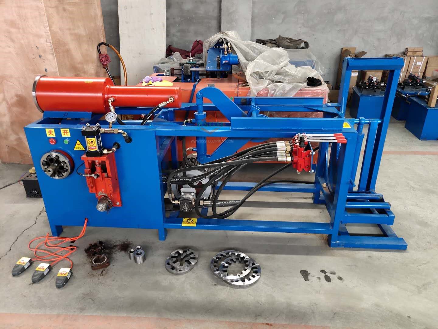正面 motor recycling machine